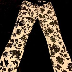 Flower print pants